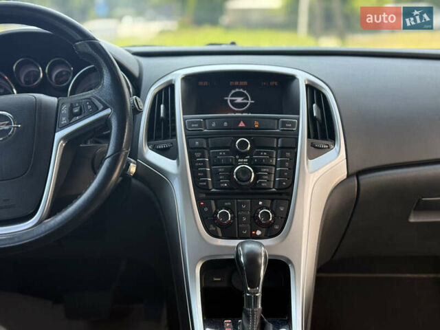 Черный Опель Астра, объемом двигателя 1.6 л и пробегом 127 тыс. км за 8950 $, фото 33 на Automoto.ua
