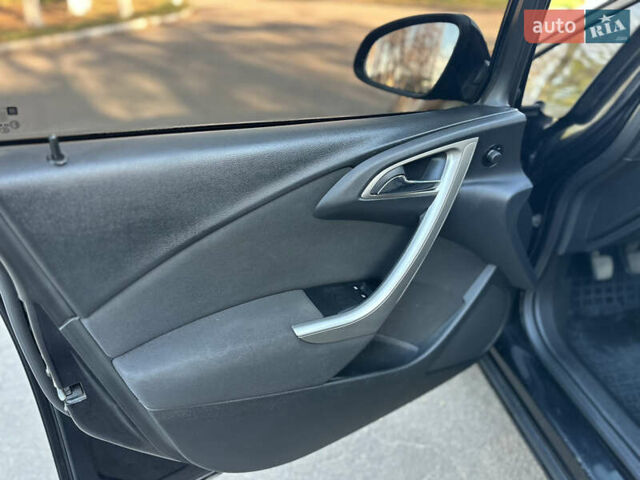 Чорний Опель Астра, об'ємом двигуна 1.7 л та пробігом 295 тис. км за 5999 $, фото 17 на Automoto.ua