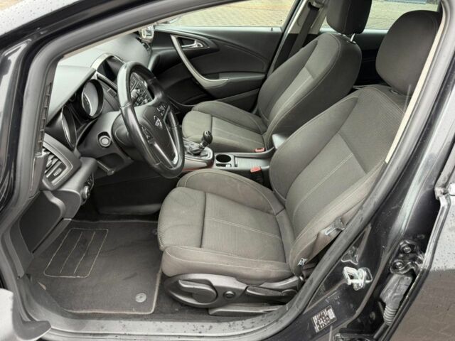 Черный Опель Астра, объемом двигателя 1.4 л и пробегом 255 тыс. км за 5700 $, фото 8 на Automoto.ua