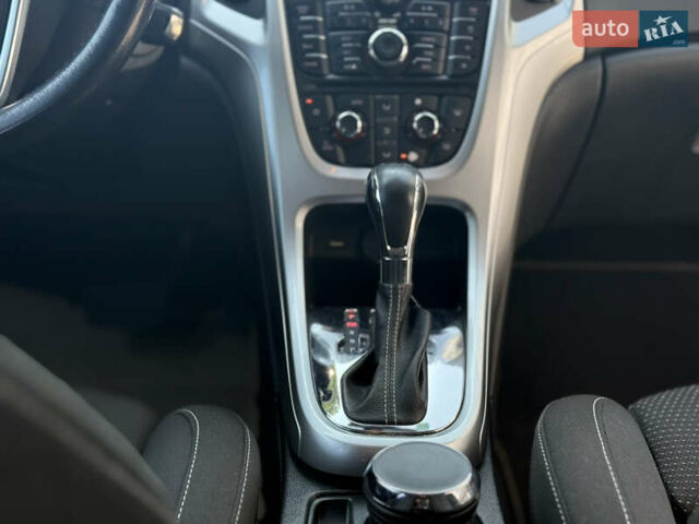 Черный Опель Астра, объемом двигателя 1.6 л и пробегом 127 тыс. км за 8950 $, фото 31 на Automoto.ua