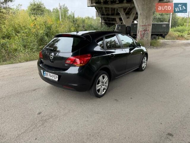 Черный Опель Астра, объемом двигателя 1.69 л и пробегом 249 тыс. км за 3950 $, фото 7 на Automoto.ua