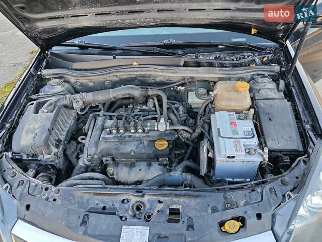 Чорний Опель Астра, об'ємом двигуна 1.36 л та пробігом 261 тис. км за 6900 $, фото 16 на Automoto.ua