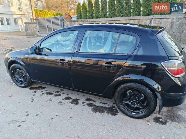 Чорний Опель Астра, об'ємом двигуна 1.36 л та пробігом 261 тис. км за 6900 $, фото 2 на Automoto.ua