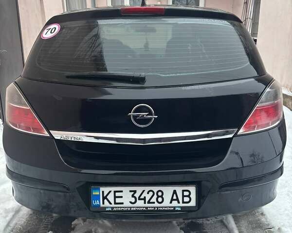 Черный Опель Астра, объемом двигателя 1.4 л и пробегом 218 тыс. км за 5700 $, фото 5 на Automoto.ua