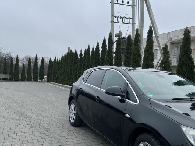 Черный Опель Астра, объемом двигателя 1.6 л и пробегом 240 тыс. км за 5399 $, фото 1 на Automoto.ua