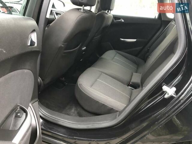 Черный Опель Астра, объемом двигателя 1.6 л и пробегом 138 тыс. км за 8990 $, фото 36 на Automoto.ua