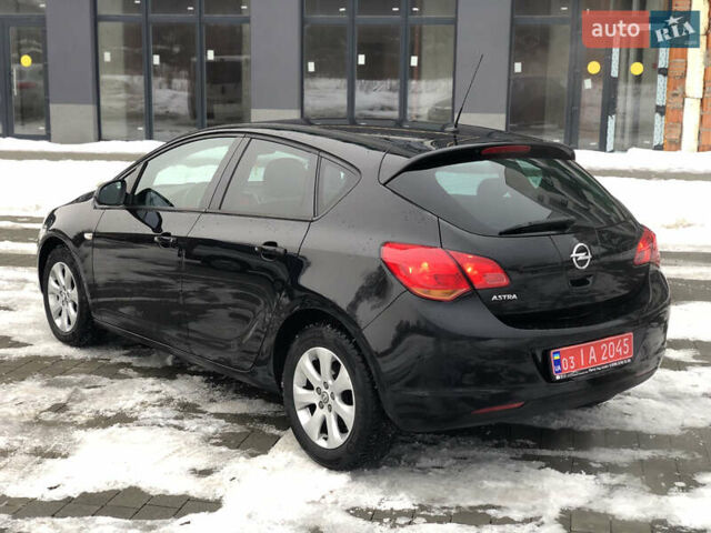Чорний Опель Астра, об'ємом двигуна 1.6 л та пробігом 155 тис. км за 8350 $, фото 14 на Automoto.ua