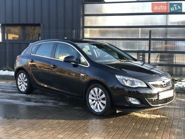 Черный Опель Астра, объемом двигателя 1.6 л и пробегом 170 тыс. км за 8850 $, фото 47 на Automoto.ua