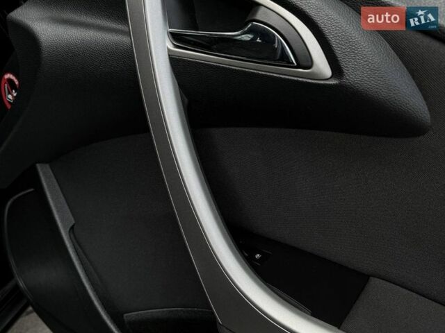 Черный Опель Астра, объемом двигателя 1.6 л и пробегом 190 тыс. км за 7200 $, фото 37 на Automoto.ua