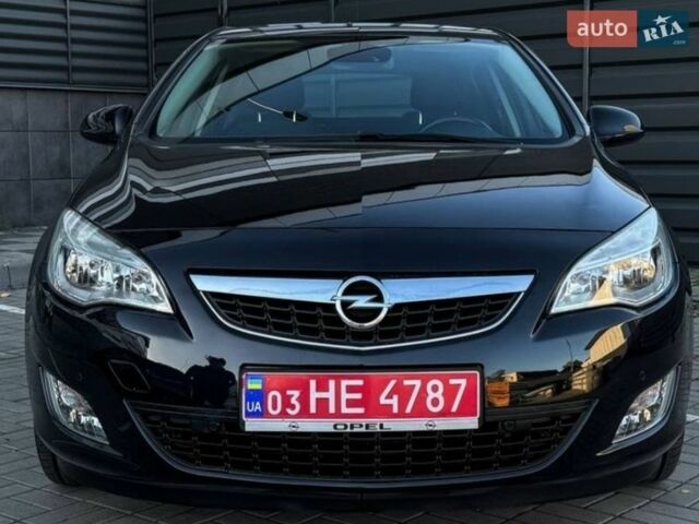 Черный Опель Астра, объемом двигателя 1.4 л и пробегом 160 тыс. км за 6999 $, фото 7 на Automoto.ua