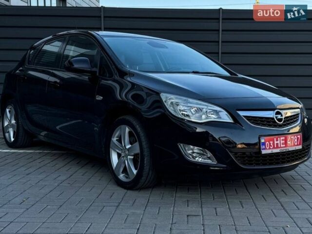 Черный Опель Астра, объемом двигателя 1.4 л и пробегом 160 тыс. км за 6999 $, фото 11 на Automoto.ua