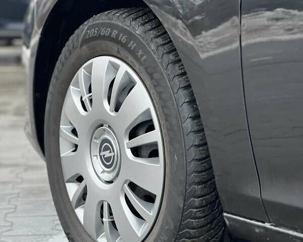 Чорний Опель Астра, об'ємом двигуна 1.6 л та пробігом 174 тис. км за 7200 $, фото 39 на Automoto.ua