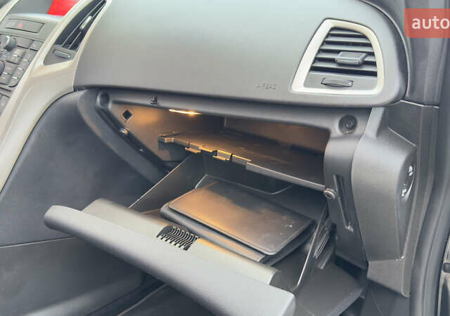 Чорний Опель Астра, об'ємом двигуна 1.4 л та пробігом 169 тис. км за 8150 $, фото 67 на Automoto.ua