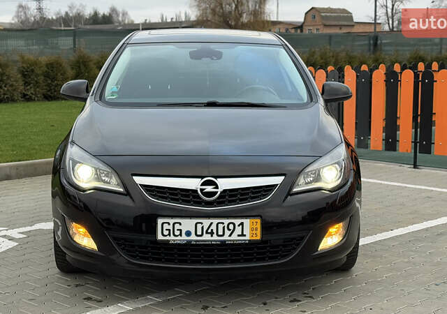 Чорний Опель Астра, об'ємом двигуна 1.4 л та пробігом 169 тис. км за 8150 $, фото 5 на Automoto.ua