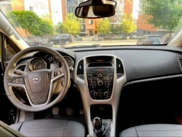 Опель Астра 2012 в Ивано-Франковске на Automoto.ua Черный Опель Астра, объемом двигателя 1.7 л и пробегом 254 тыс. км за 7200 $, фото 2 на Automoto.ua