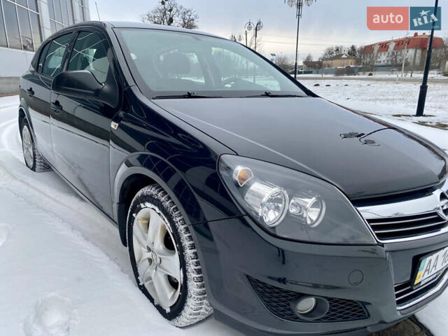 Черный Опель Астра, объемом двигателя 1.6 л и пробегом 134 тыс. км за 6400 $, фото 7 на Automoto.ua