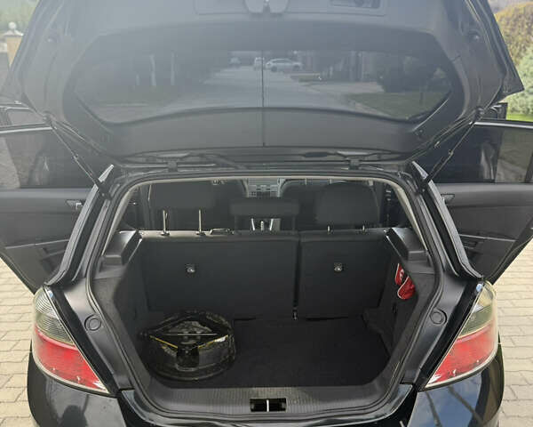 Черный Опель Астра, объемом двигателя 1.6 л и пробегом 169 тыс. км за 6750 $, фото 34 на Automoto.ua