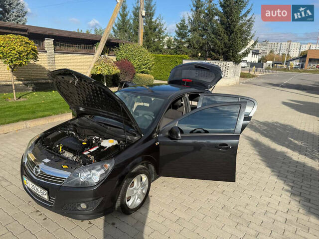 Черный Опель Астра, объемом двигателя 1.6 л и пробегом 169 тыс. км за 7250 $, фото 12 на Automoto.ua