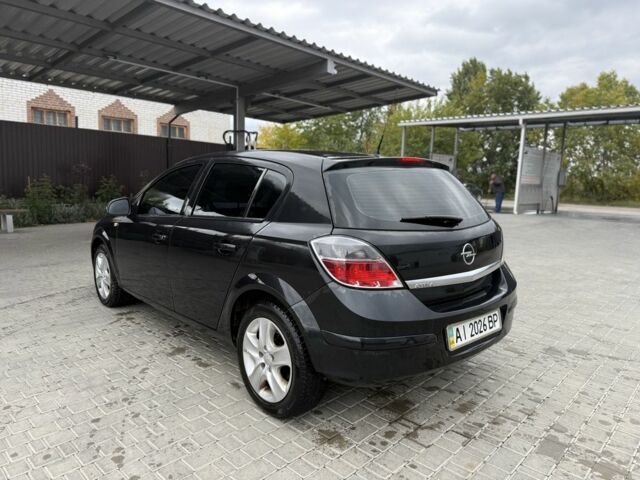 Черный Опель Астра, объемом двигателя 1.6 л и пробегом 169 тыс. км за 7000 $, фото 3 на Automoto.ua