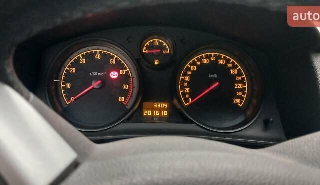 Опель Астра 2012 у Харкові на Automoto.ua Чорний Опель Астра, об'ємом двигуна 1.6 л та пробігом 201 тис. км за 6200 $, фото 18 на Automoto.ua