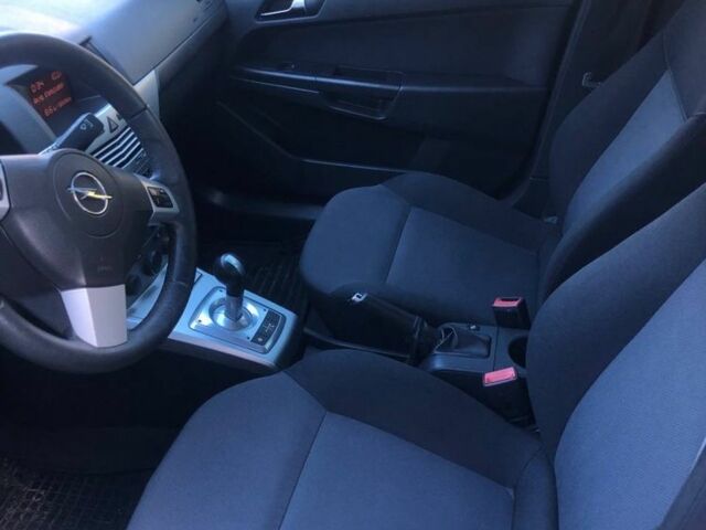 Черный Опель Астра, объемом двигателя 1.6 л и пробегом 69 тыс. км за 6900 $, фото 11 на Automoto.ua