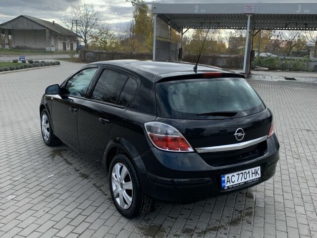 Черный Опель Астра, объемом двигателя 1.6 л и пробегом 69 тыс. км за 6900 $, фото 5 на Automoto.ua