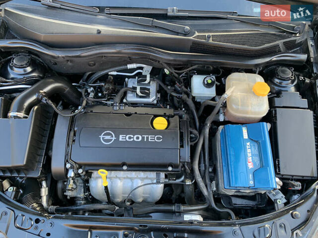 Черный Опель Астра, объемом двигателя 1.6 л и пробегом 69 тыс. км за 6900 $, фото 13 на Automoto.ua