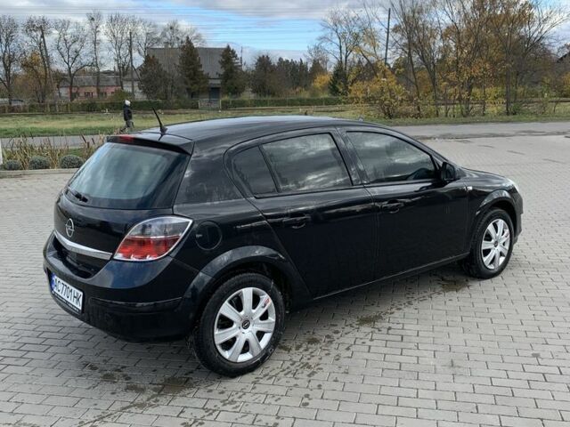 Черный Опель Астра, объемом двигателя 1.6 л и пробегом 69 тыс. км за 6900 $, фото 3 на Automoto.ua