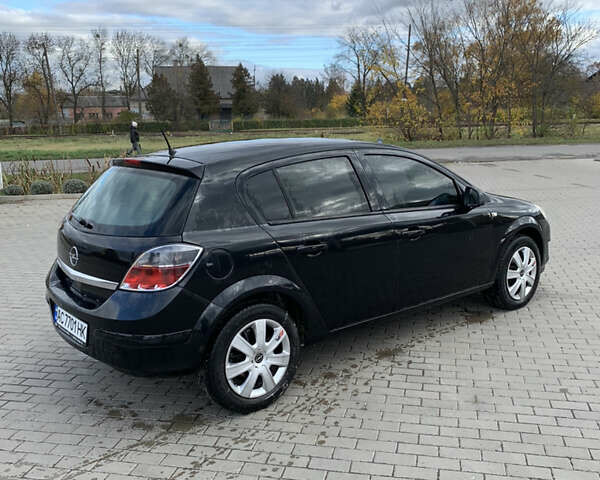 Черный Опель Астра, объемом двигателя 1.6 л и пробегом 69 тыс. км за 6900 $, фото 3 на Automoto.ua