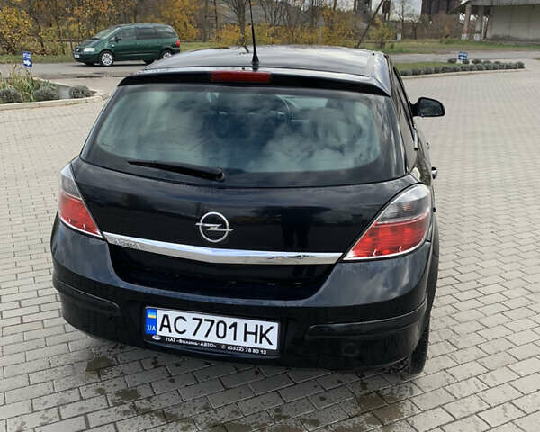 Черный Опель Астра, объемом двигателя 1.6 л и пробегом 69 тыс. км за 6900 $, фото 4 на Automoto.ua