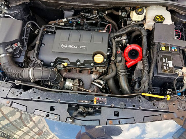 Чорний Опель Астра, об'ємом двигуна 1.4 л та пробігом 222 тис. км за 8300 $, фото 2 на Automoto.ua