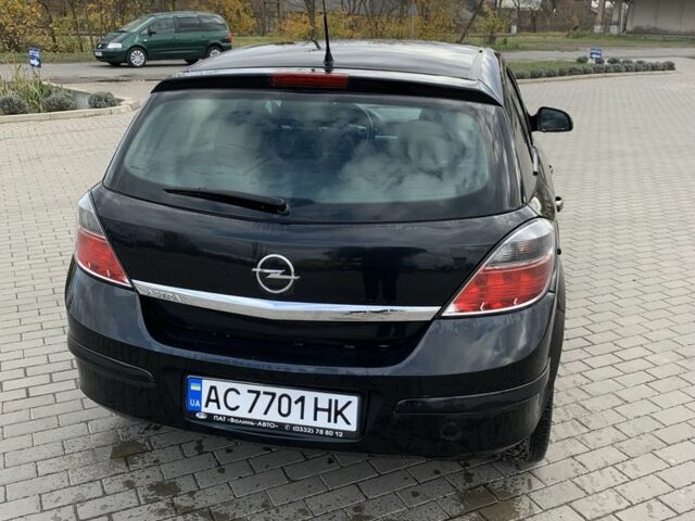 Черный Опель Астра, объемом двигателя 1.6 л и пробегом 69 тыс. км за 6900 $, фото 4 на Automoto.ua