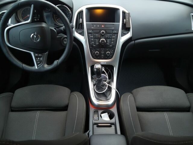 Чорний Опель Астра, об'ємом двигуна 1.6 л та пробігом 163 тис. км за 7500 $, фото 2 на Automoto.ua