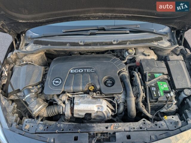 Черный Опель Астра, объемом двигателя 1.6 л и пробегом 132 тыс. км за 8900 $, фото 6 на Automoto.ua