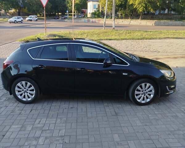 Черный Опель Астра, объемом двигателя 1.6 л и пробегом 237 тыс. км за 9700 $, фото 5 на Automoto.ua