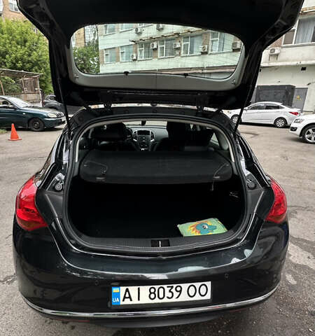 Черный Опель Астра, объемом двигателя 1.2 л и пробегом 235 тыс. км за 6500 $, фото 16 на Automoto.ua