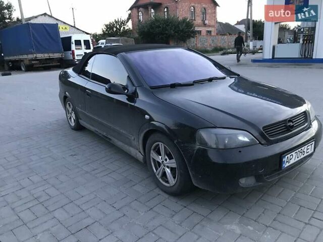 Черный Опель Астра, объемом двигателя 2.2 л и пробегом 300 тыс. км за 4300 $, фото 4 на Automoto.ua