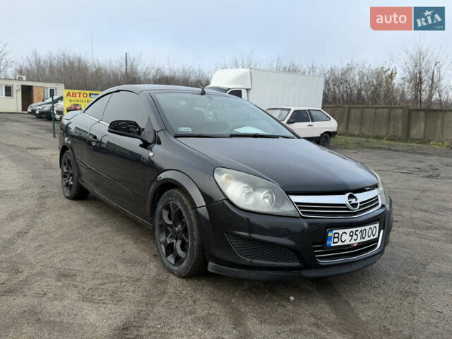 Черный Опель Астра, объемом двигателя 1.8 л и пробегом 224 тыс. км за 3250 $, фото 1 на Automoto.ua