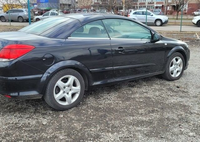 Чорний Опель Астра, об'ємом двигуна 1.8 л та пробігом 180 тис. км за 4800 $, фото 2 на Automoto.ua