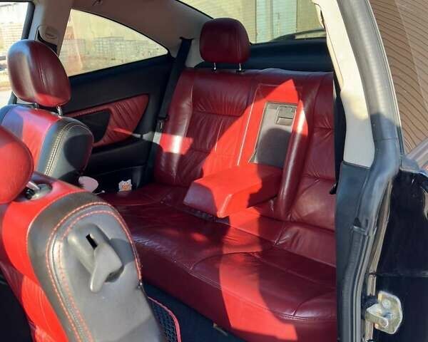 Черный Опель Астра, объемом двигателя 2.2 л и пробегом 297 тыс. км за 3700 $, фото 5 на Automoto.ua