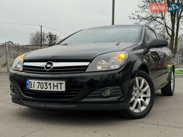 Черный Опель Астра, объемом двигателя 1.6 л и пробегом 215 тыс. км за 3999 $, фото 3 на Automoto.ua