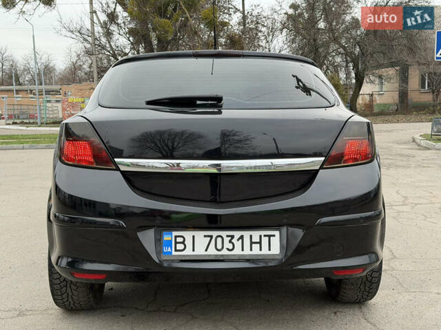 Черный Опель Астра, объемом двигателя 1.6 л и пробегом 215 тыс. км за 3999 $, фото 18 на Automoto.ua