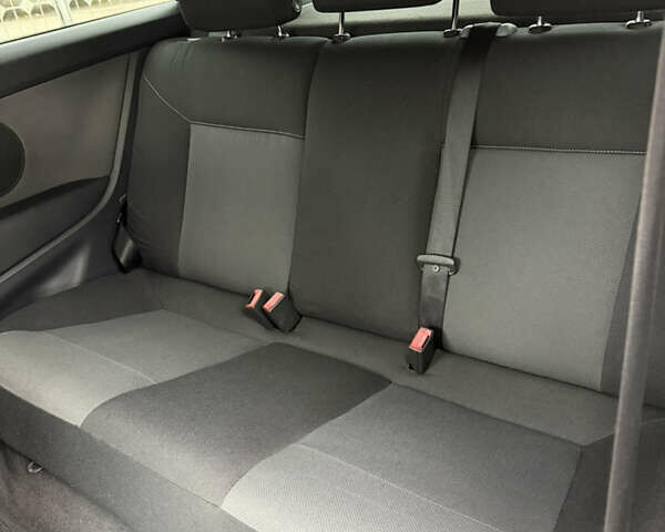 Черный Опель Астра, объемом двигателя 1.6 л и пробегом 215 тыс. км за 3999 $, фото 27 на Automoto.ua