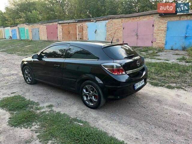 Черный Опель Астра, объемом двигателя 1.7 л и пробегом 320 тыс. км за 4500 $, фото 5 на Automoto.ua