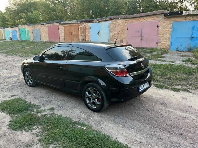 Черный Опель Астра, объемом двигателя 1.7 л и пробегом 320 тыс. км за 4500 $, фото 4 на Automoto.ua