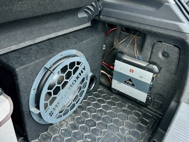 Черный Опель Астра, объемом двигателя 1.6 л и пробегом 201 тыс. км за 5300 $, фото 7 на Automoto.ua