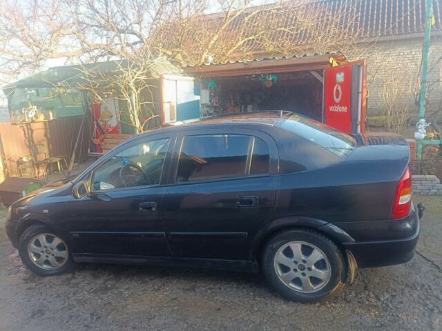 Черный Опель Астра, объемом двигателя 1.8 л и пробегом 330 тыс. км за 3400 $, фото 9 на Automoto.ua