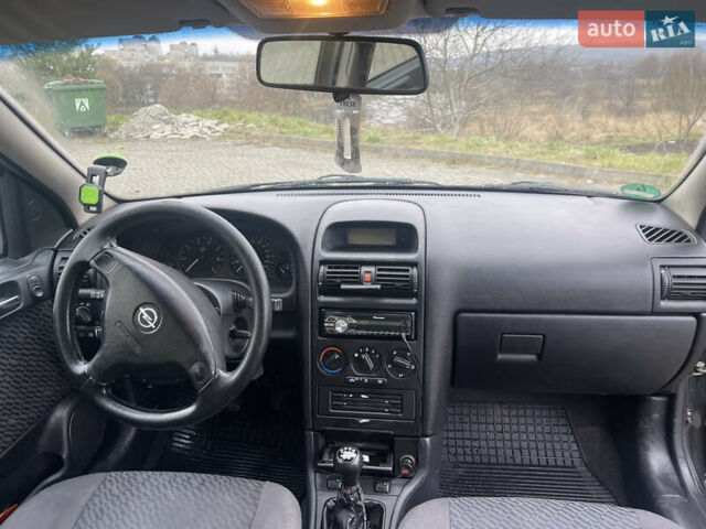 Чорний Опель Астра, об'ємом двигуна 1.6 л та пробігом 280 тис. км за 3400 $, фото 9 на Automoto.ua