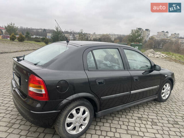 Чорний Опель Астра, об'ємом двигуна 1.6 л та пробігом 280 тис. км за 3400 $, фото 5 на Automoto.ua