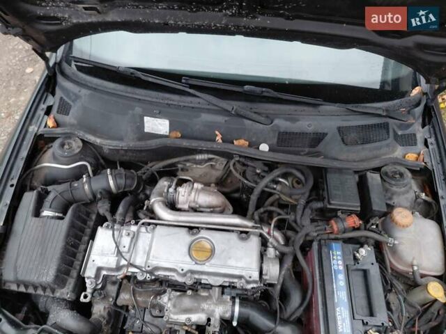 Черный Опель Астра, объемом двигателя 2 л и пробегом 350 тыс. км за 3199 $, фото 4 на Automoto.ua